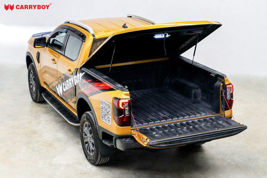 Ford Ranger with the Sport Lid SV open and tailgate down showing the full cargo tray